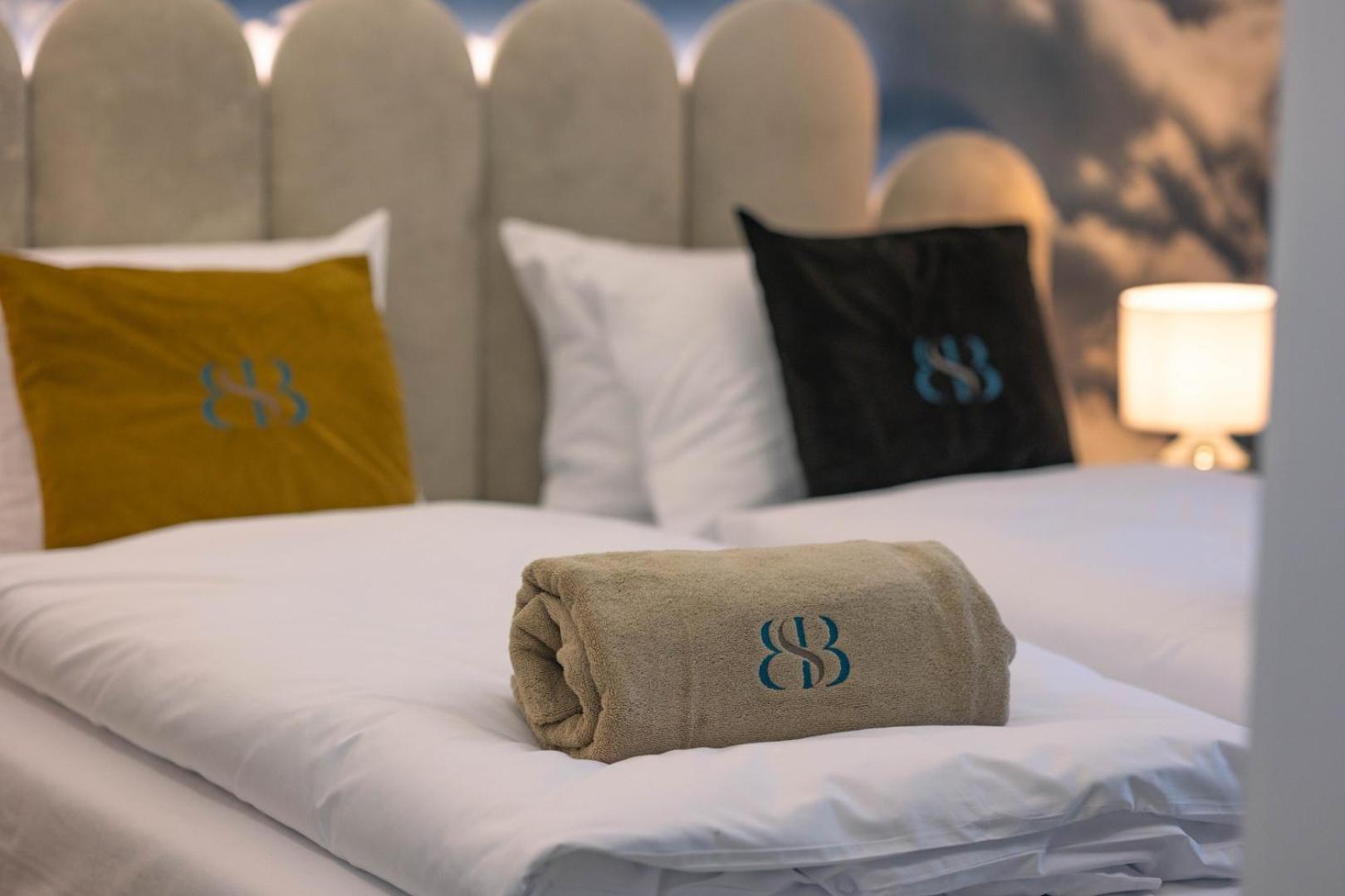 Boulevard Boutique Suites Леба Екстериор снимка