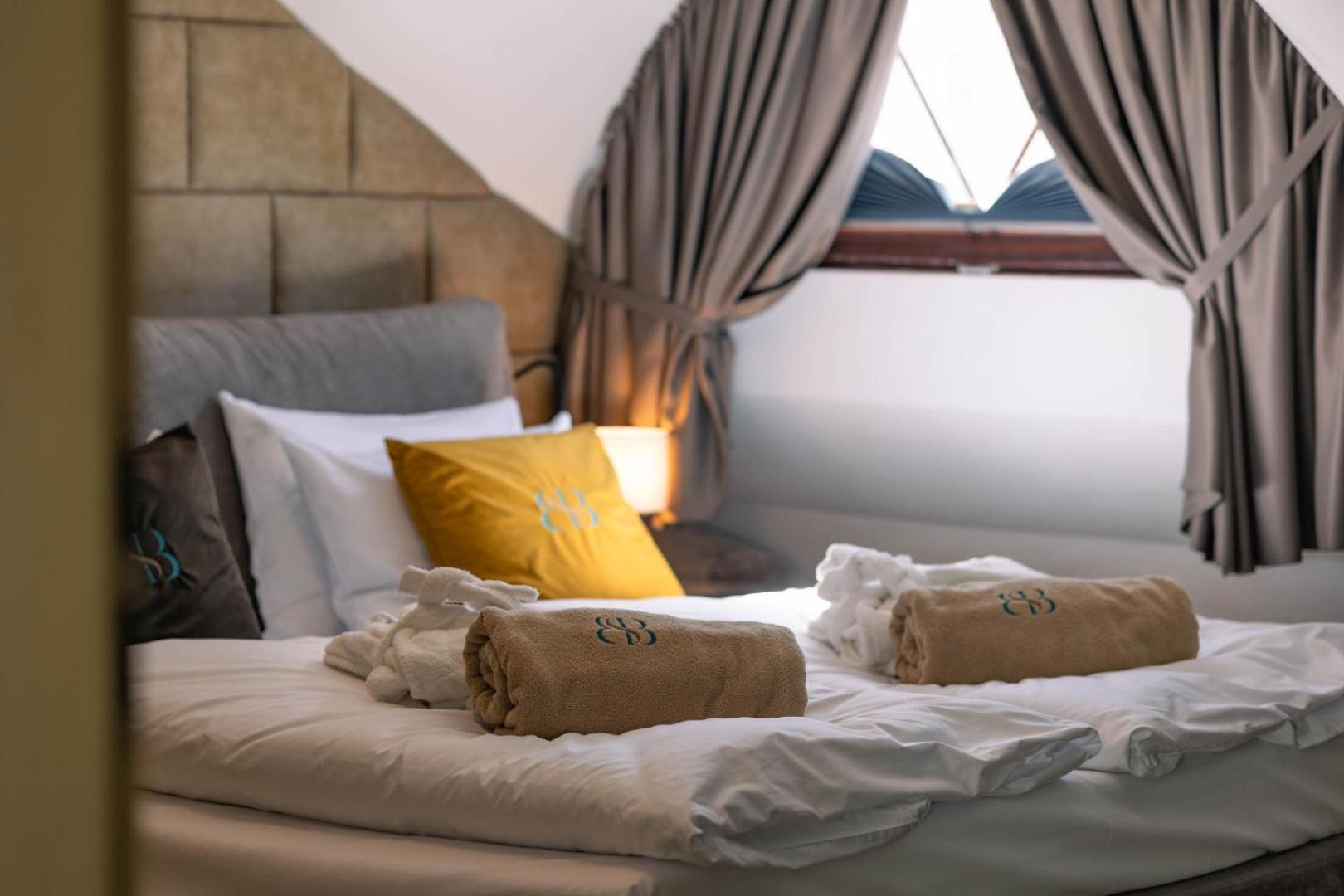 Boulevard Boutique Suites Леба Екстериор снимка